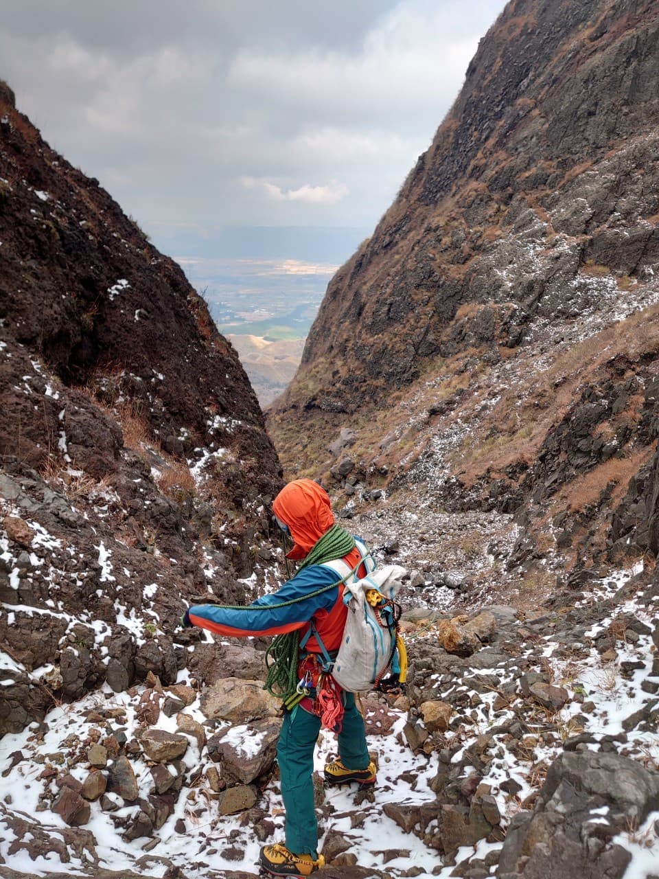 阿蘇赤ガレ谷F1