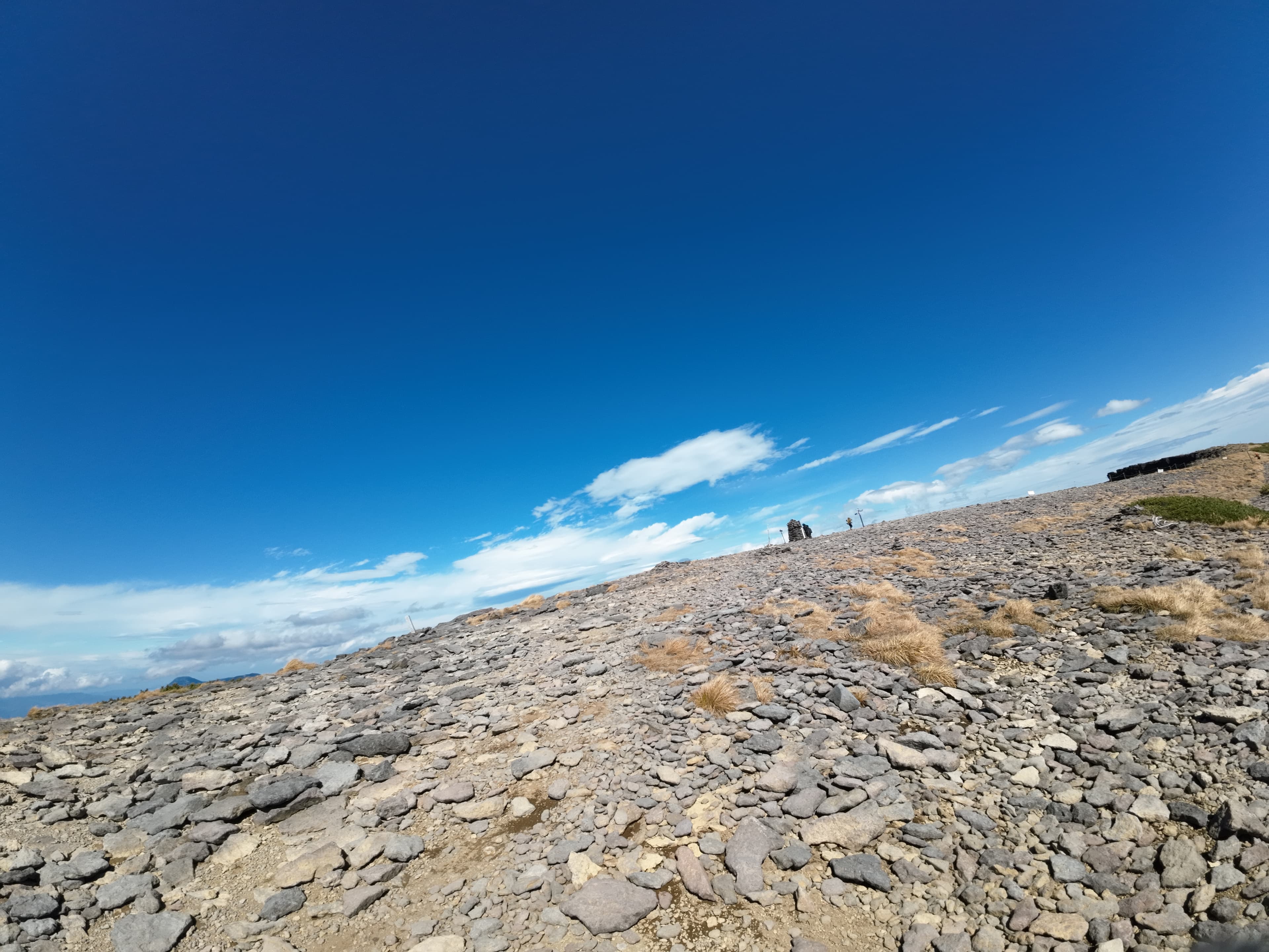 硫黄岳山頂付近