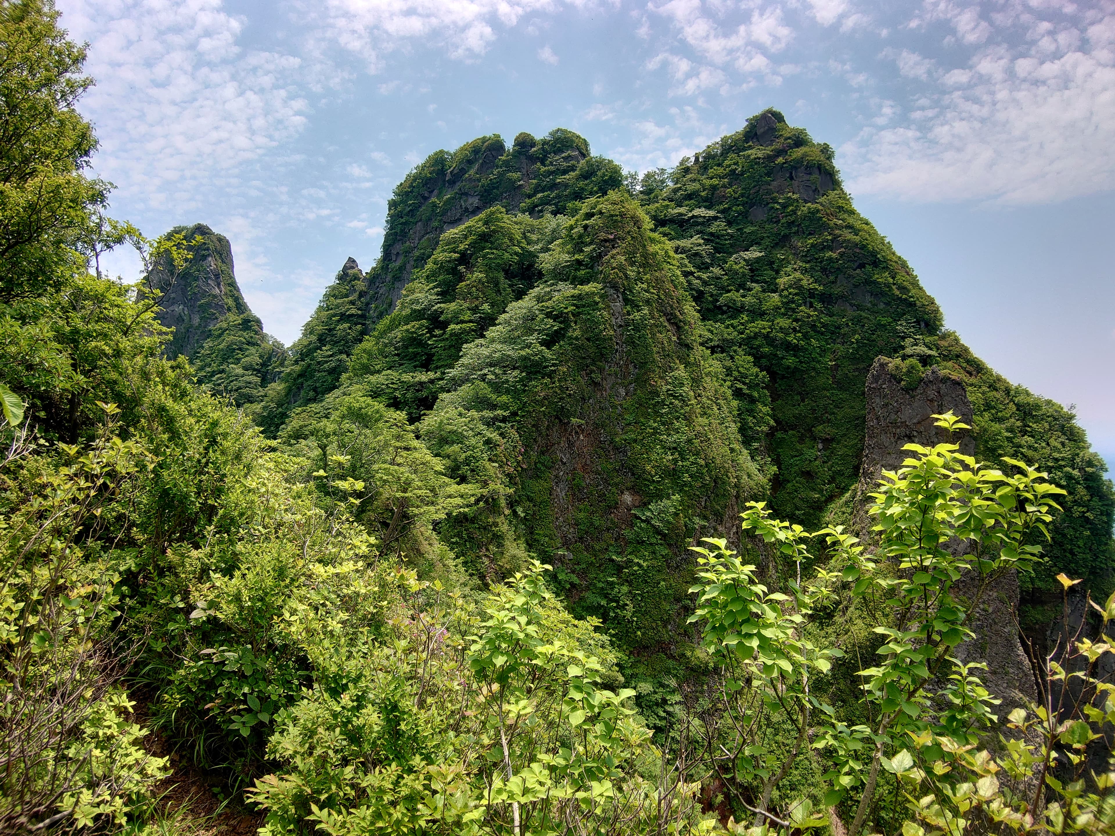 根子岳の主稜線