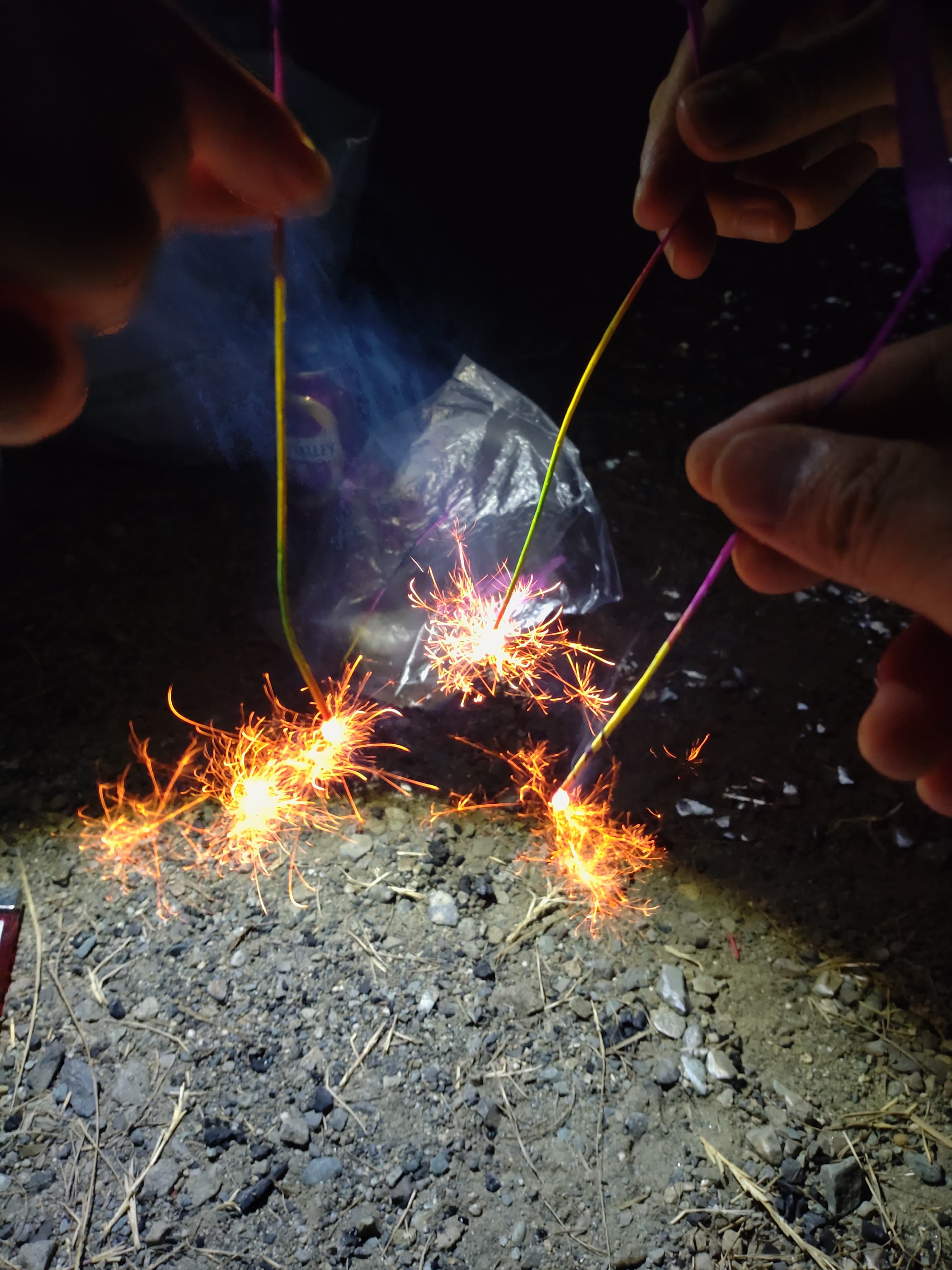 紅葉に燃える石鎚山
