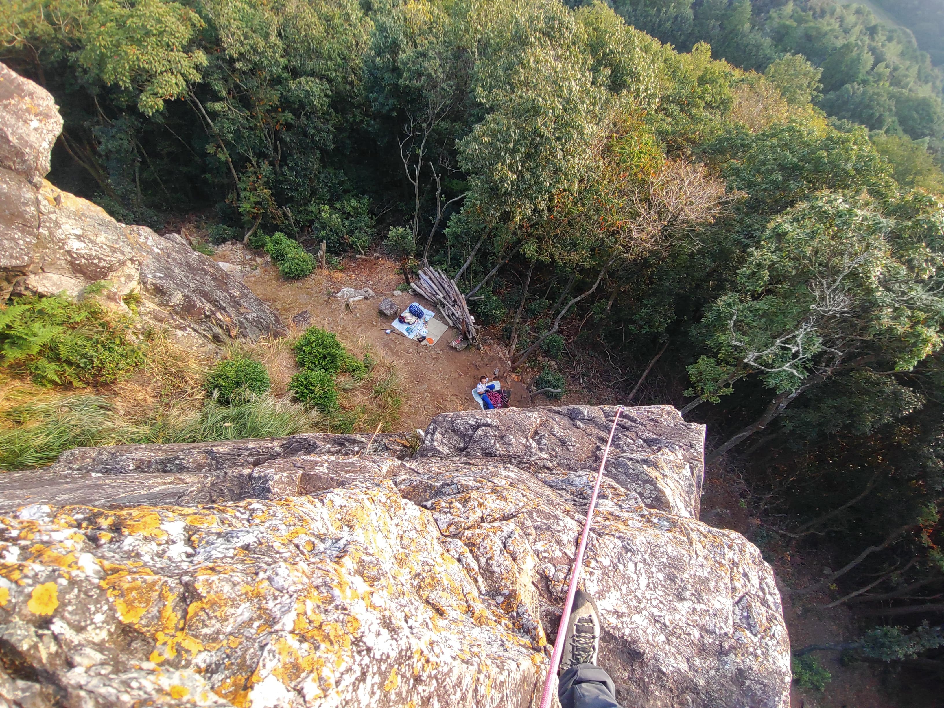 岩野山の岩の上からの景色