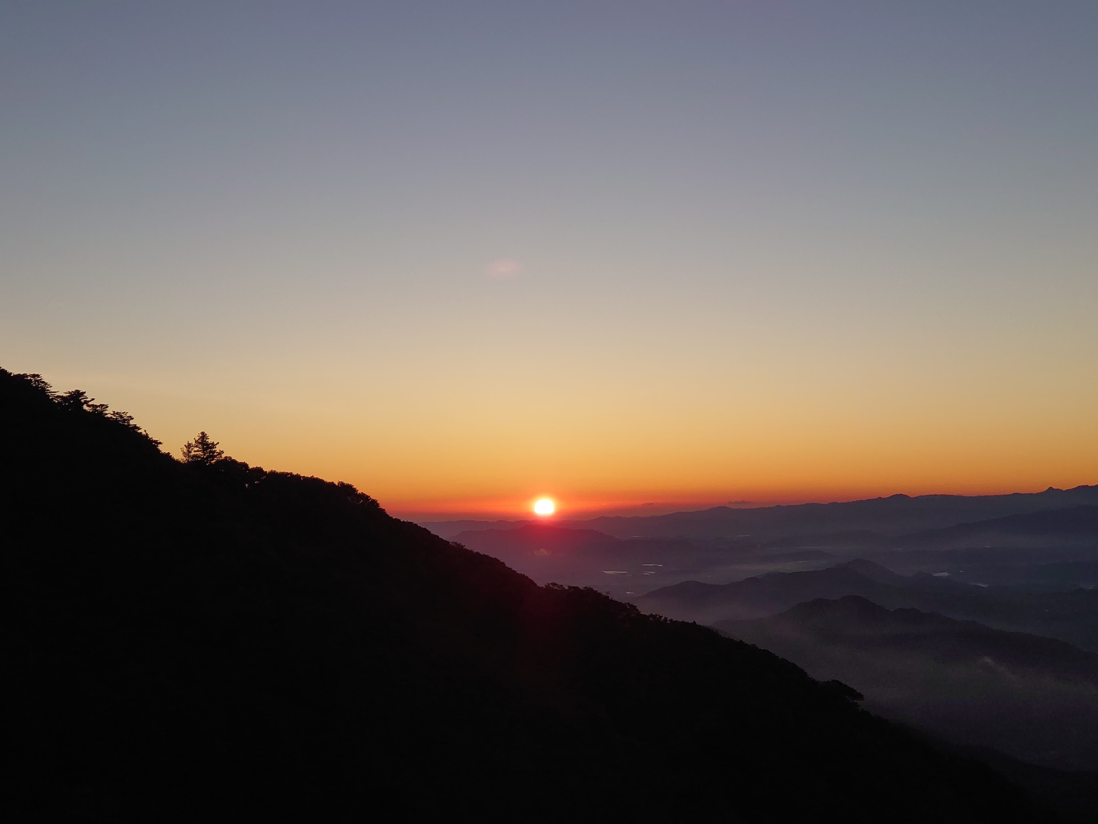 宝満山山頂、日の出