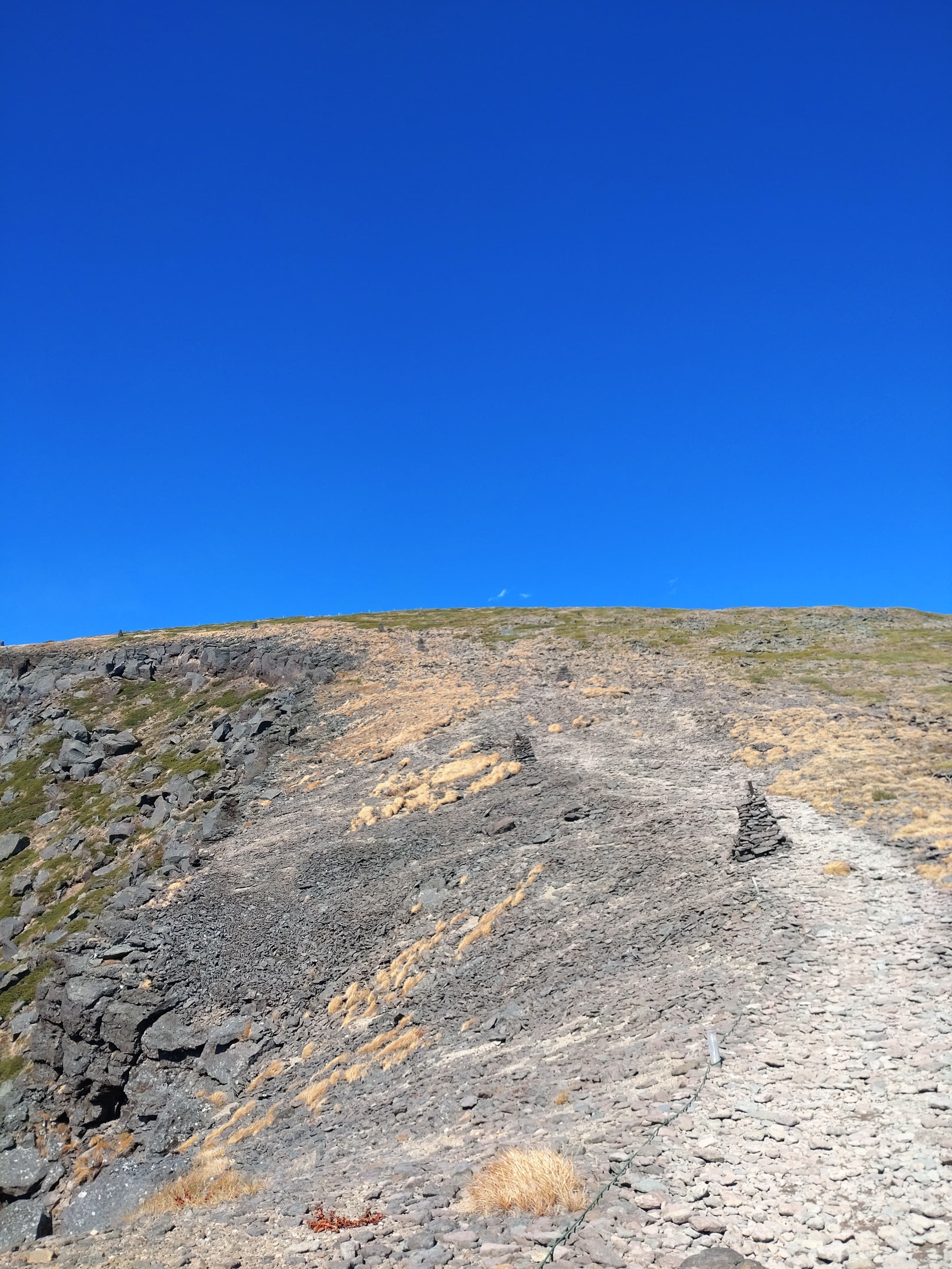 硫黄岳山頂付近