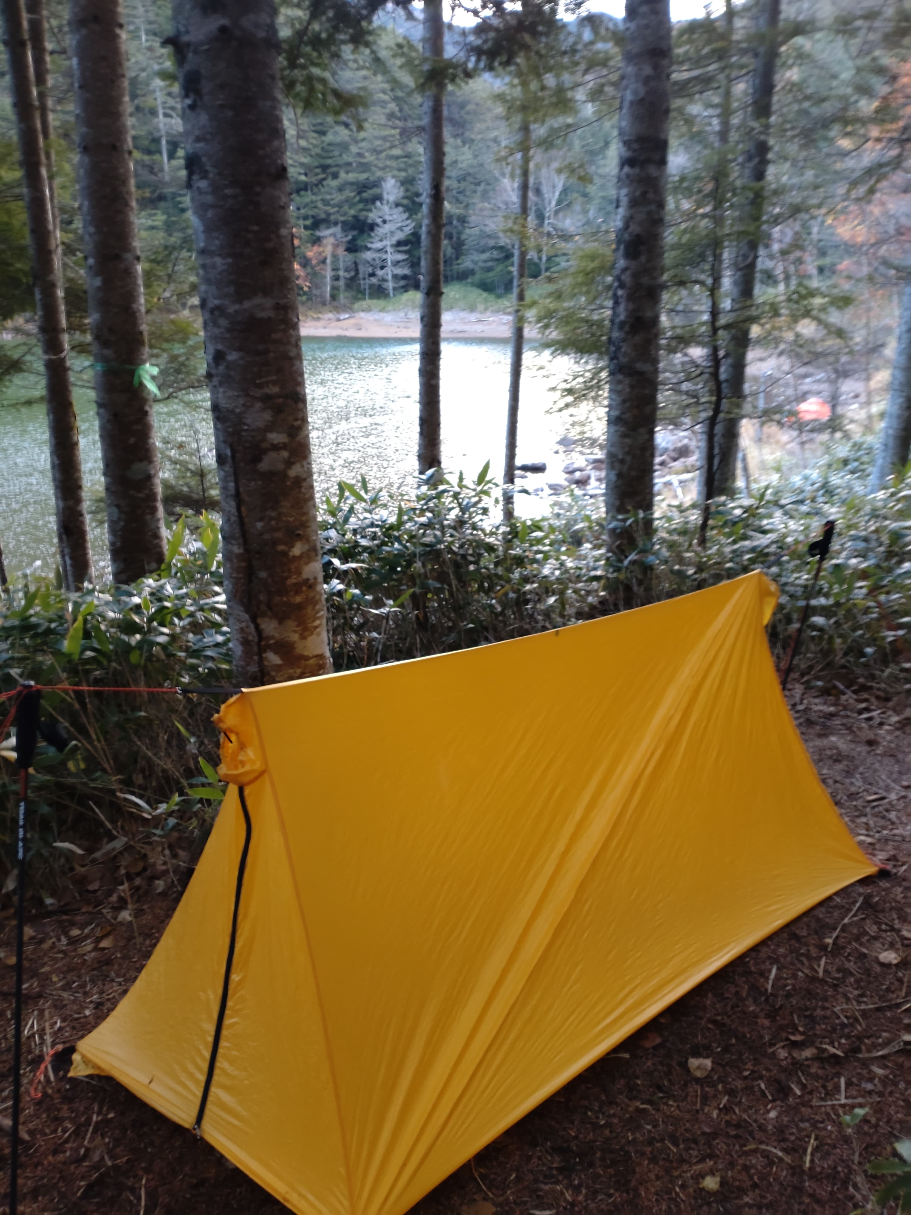 双子池でツェルト泊