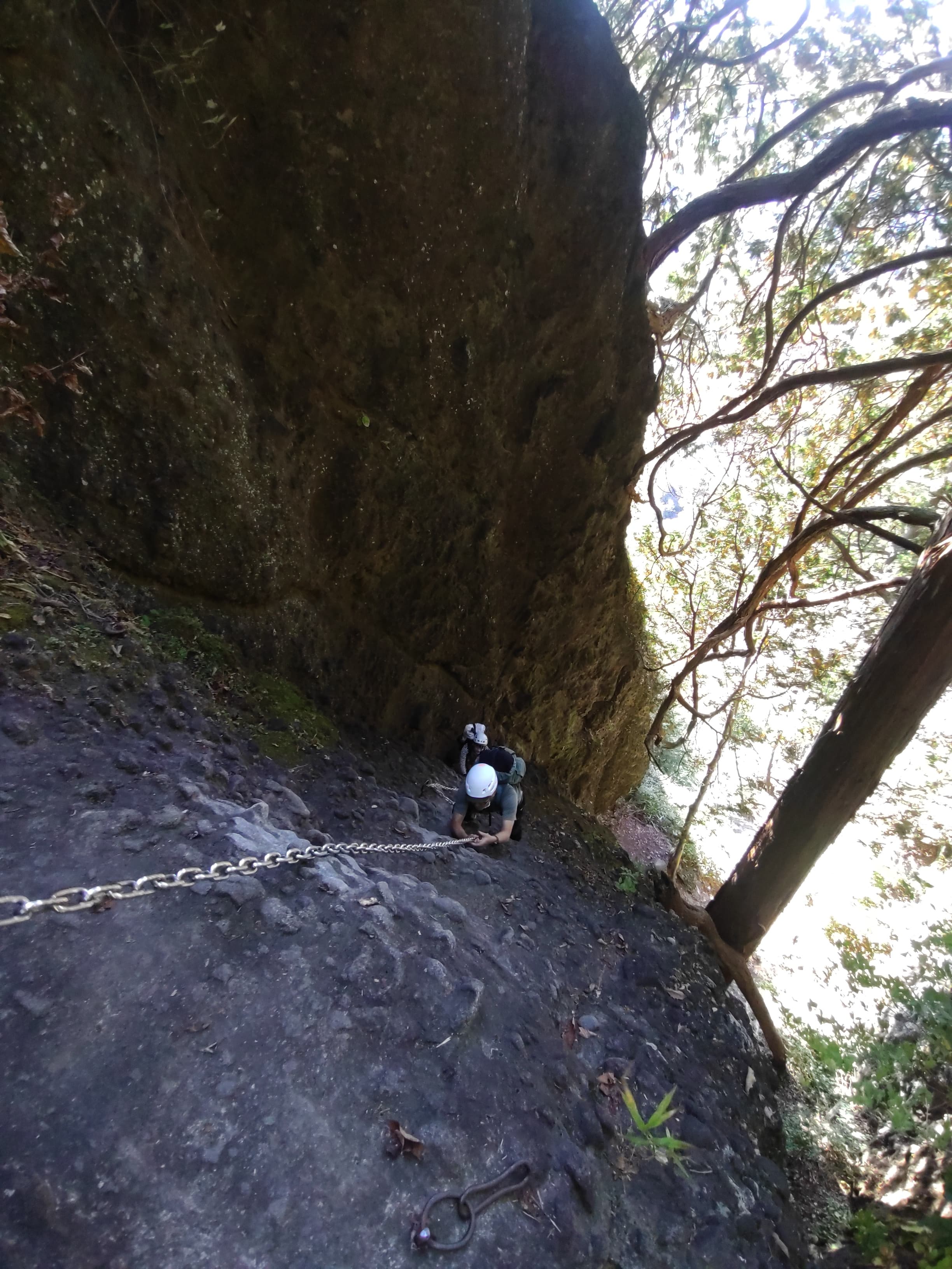 妙義山最初の鎖場