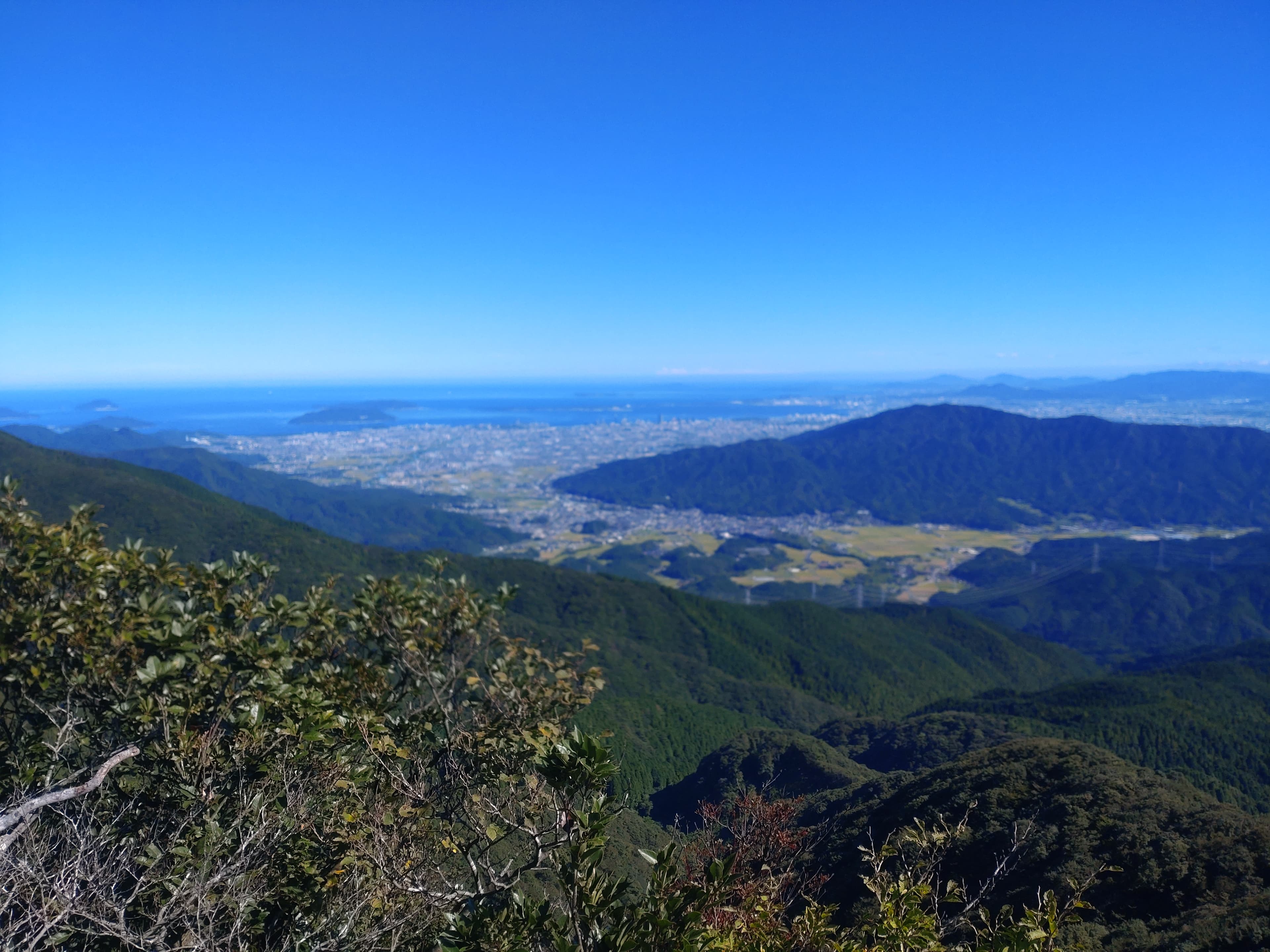 背振金山間の眺望